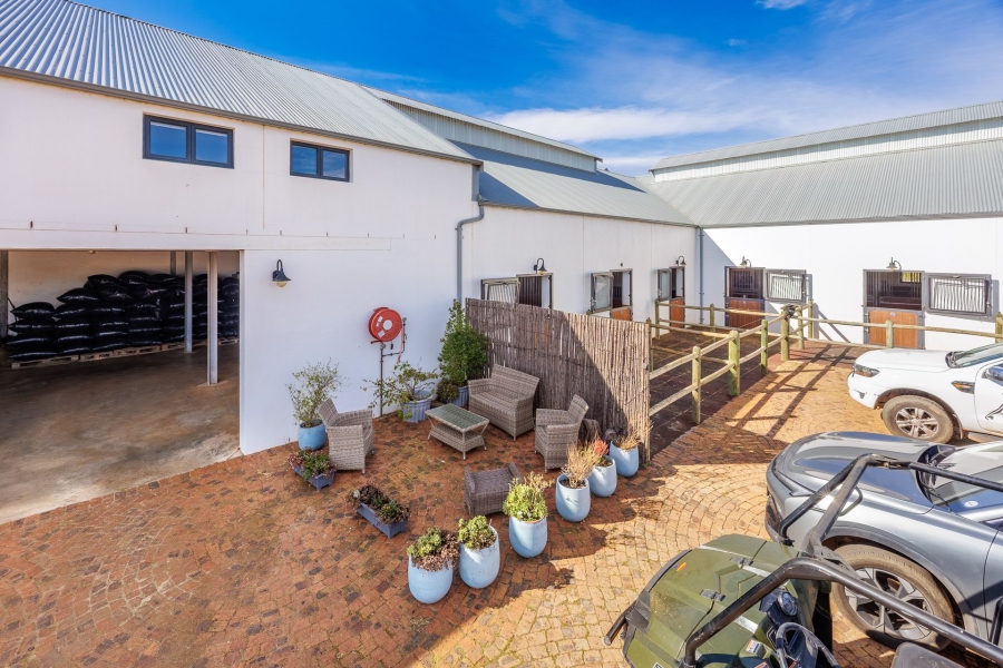5 Bedroom Property for Sale in Stellenbosch Farms Western Cape